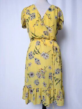 Summer clothing collection - Orange wrapped floral pattern